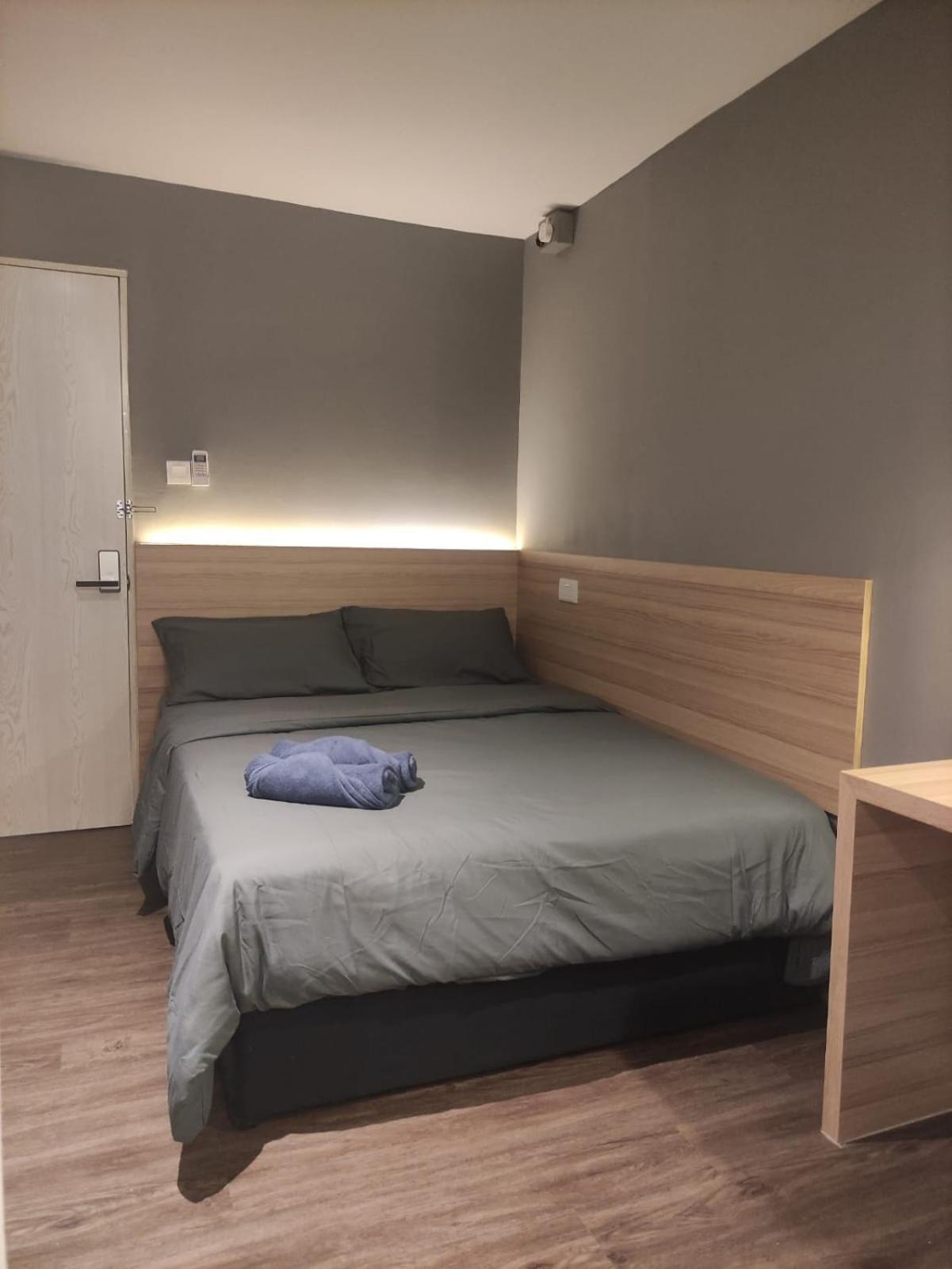 Ez Cabins 斯里巴加湾市 外观 照片